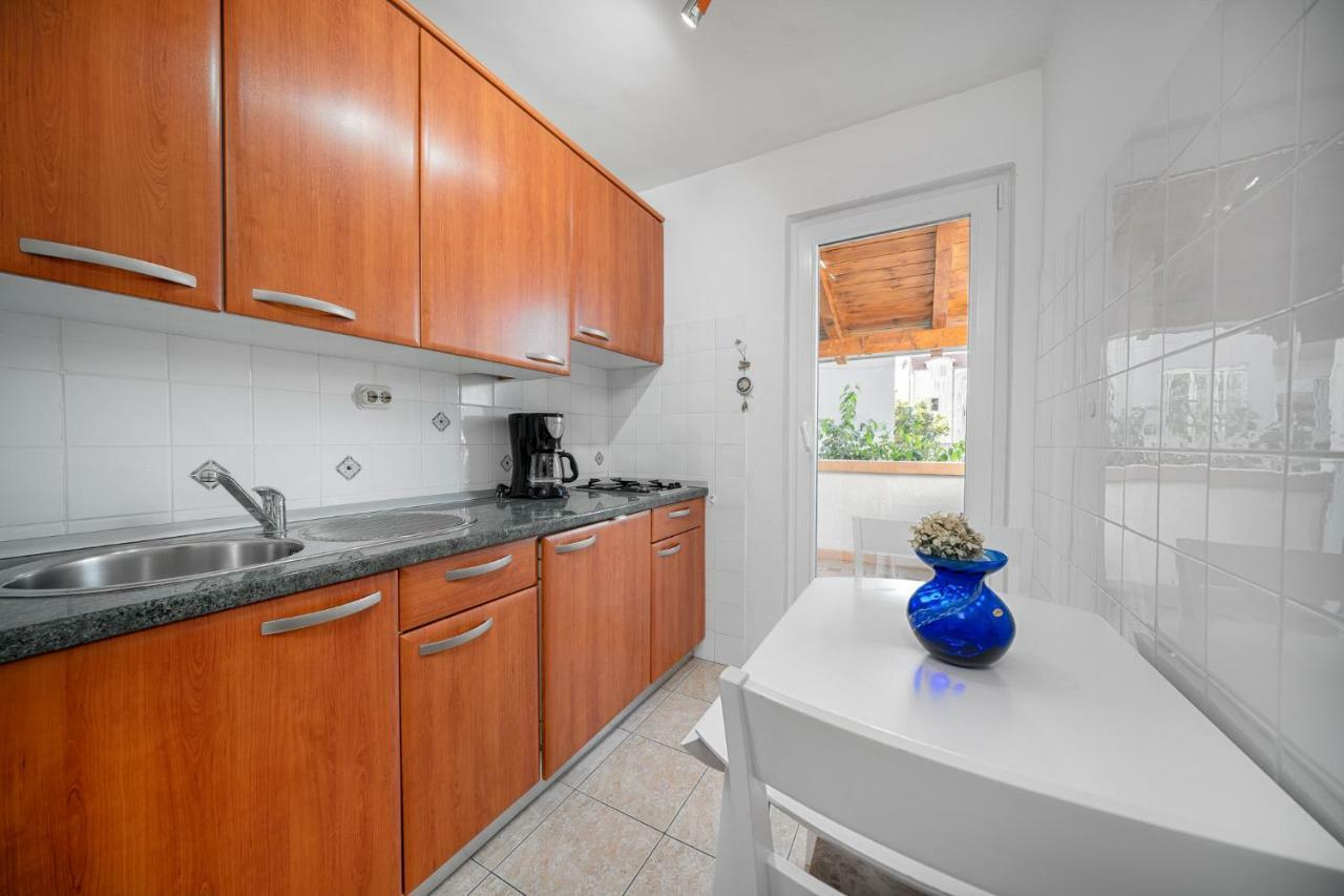 Apartmani Pataca Водице Екстер'єр фото