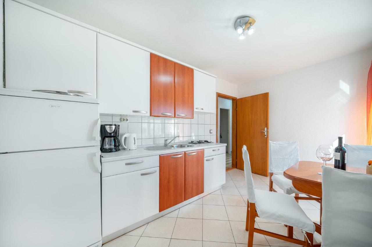 Apartmani Pataca Водице Екстер'єр фото