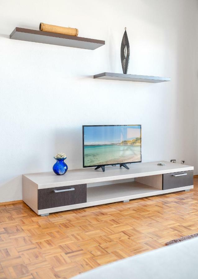 Apartmani Pataca Водице Екстер'єр фото